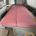 Position "couchage" avec tablette bois massif